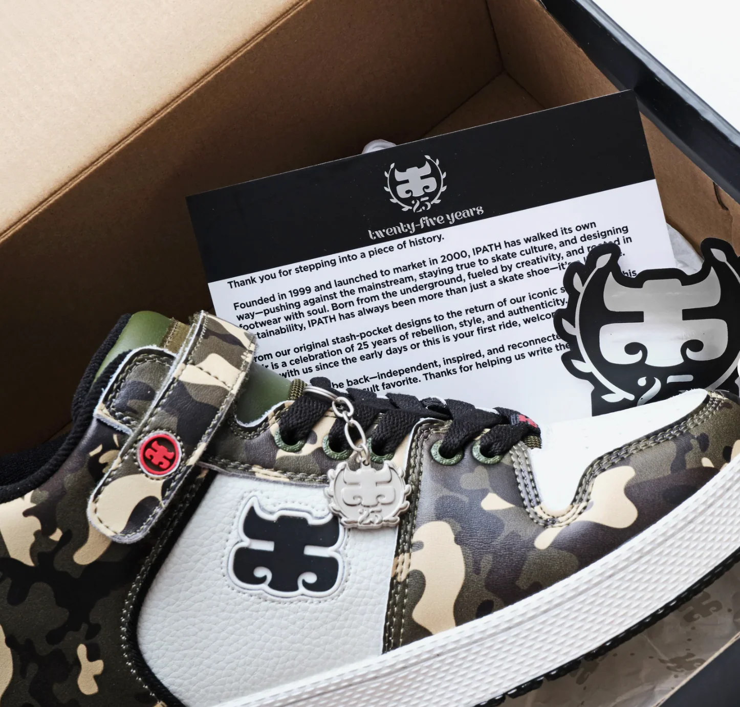IPath Grasshopper (25 Year Ann. Camo/ White Leather) - Image 8