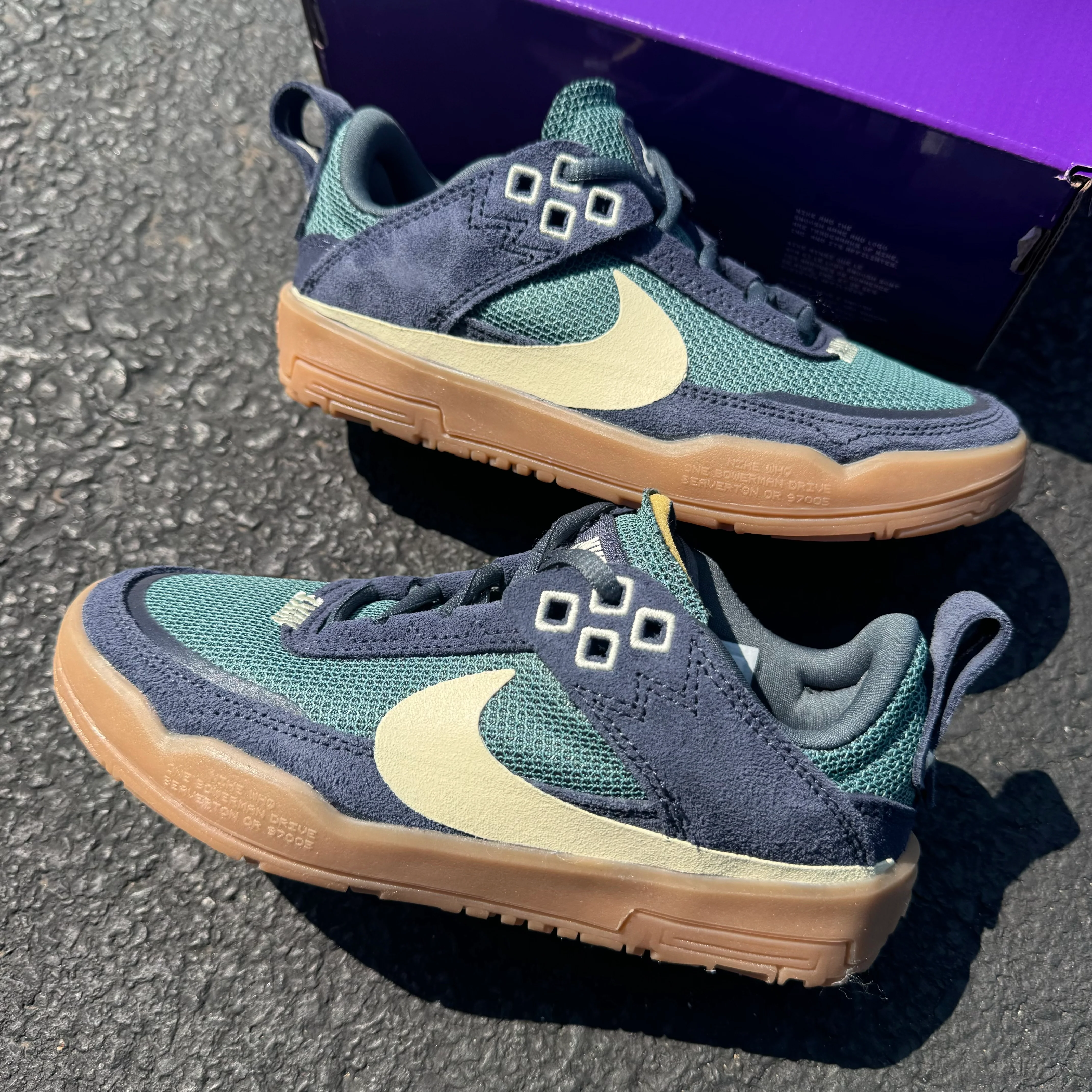Nike SB Day One (GS) Youth Shoe (Thunder Blue/Alabaster) - Image 2