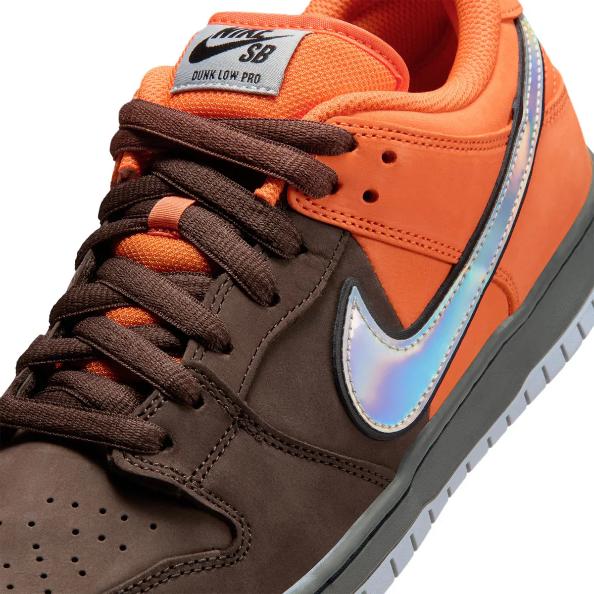 Nike SB "Fast Pass" Dunk Low Pro - Image 4