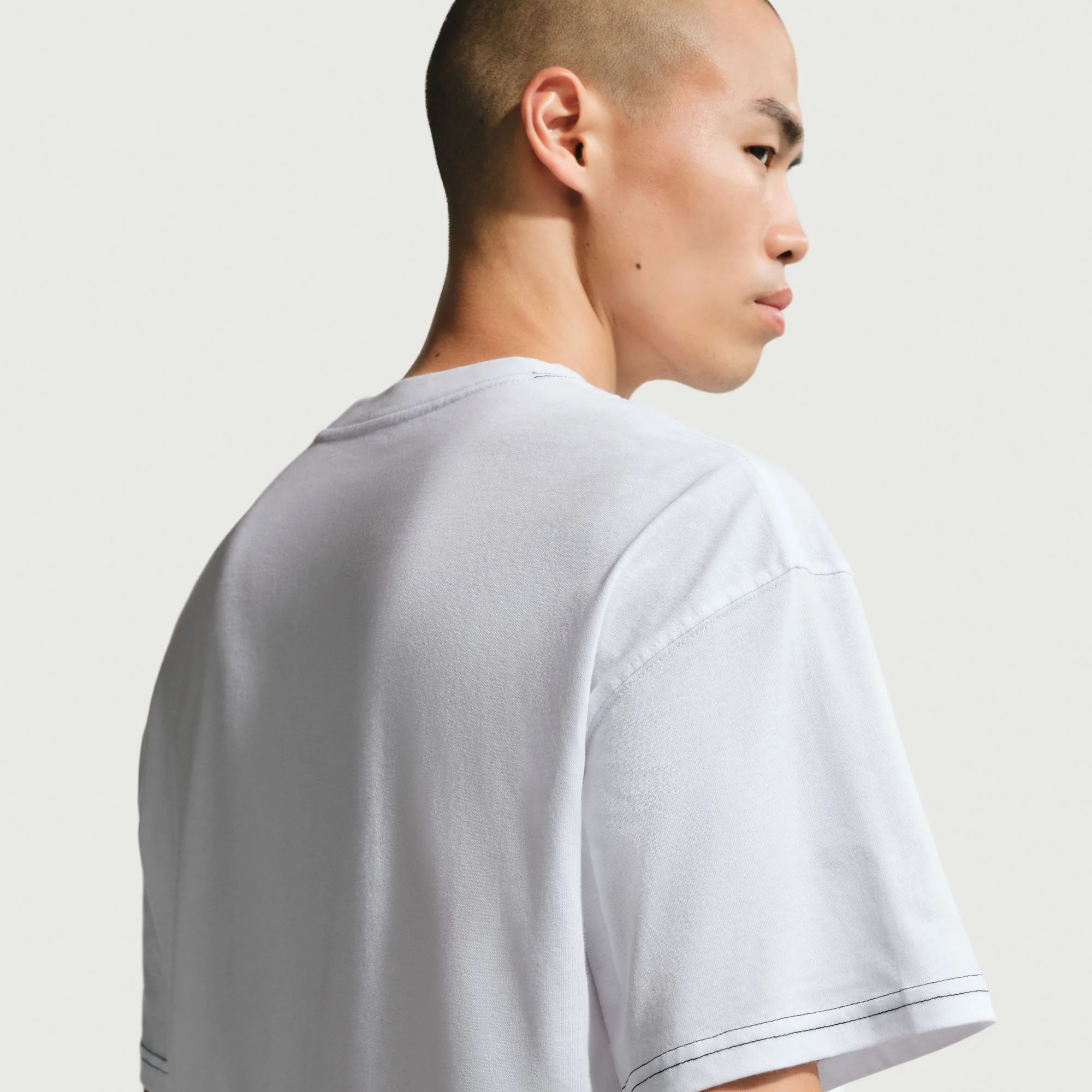 Nike SB Ishod Wair Skate Tee (White) - Image 2