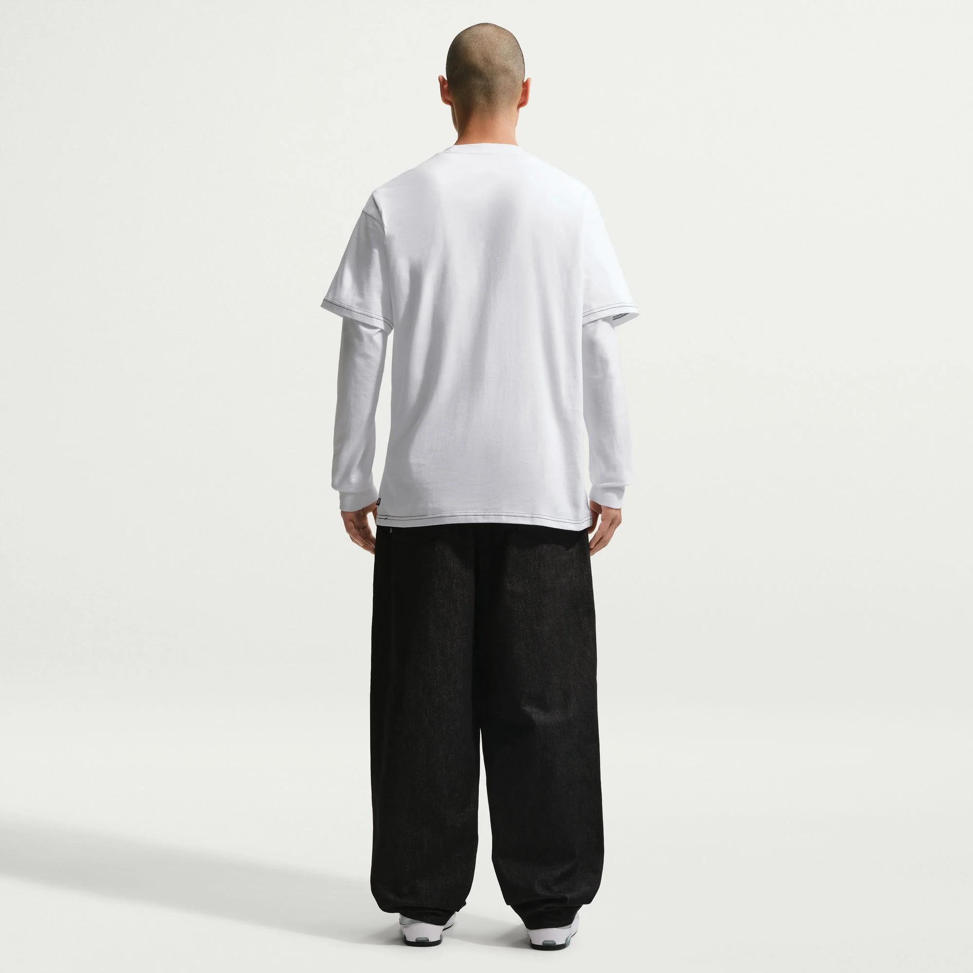 Nike SB Ishod Wair Skate Tee (White) - Image 5