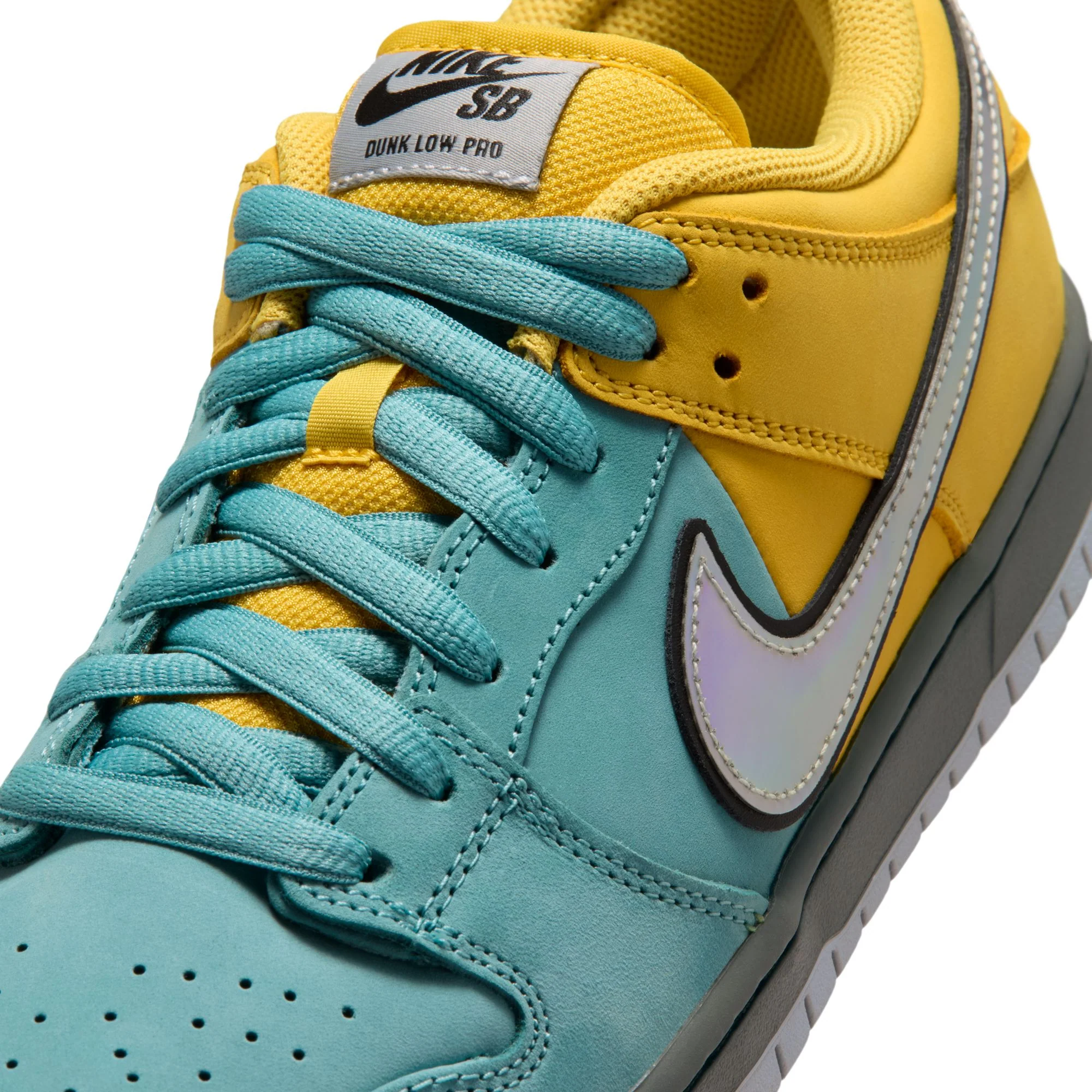 Nike SB "Muni Fast Pass" Dunk Low Pro (Lightning) - Image 9
